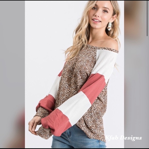 New! Clearance 🔥Waffle Animal Print Cuff Raglan Sleeve Top - Picture 3 of 8